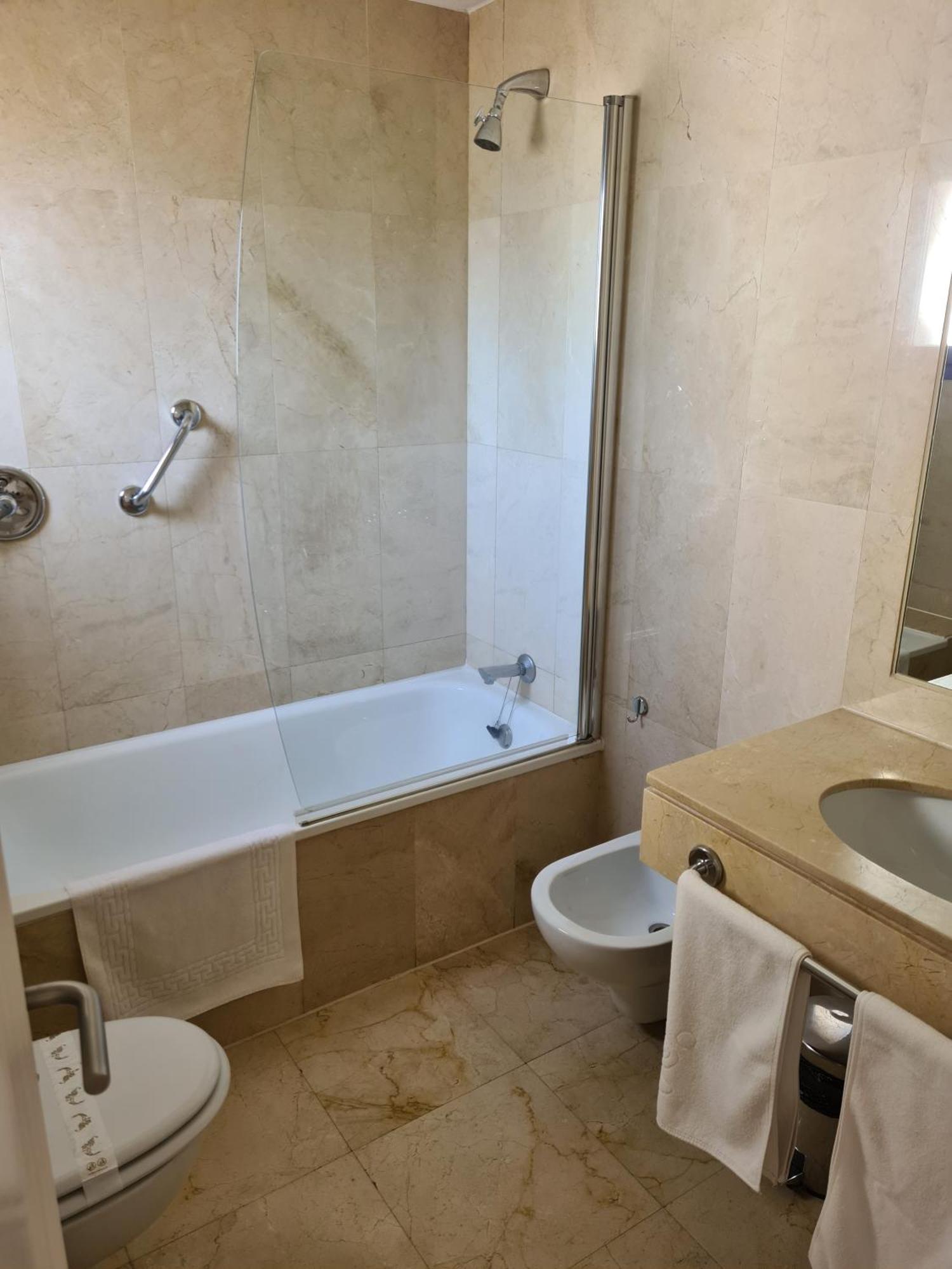 Apartamentos Plaza De Santiago - Estudios Turisticos - 1 Llave بينتو المظهر الخارجي الصورة