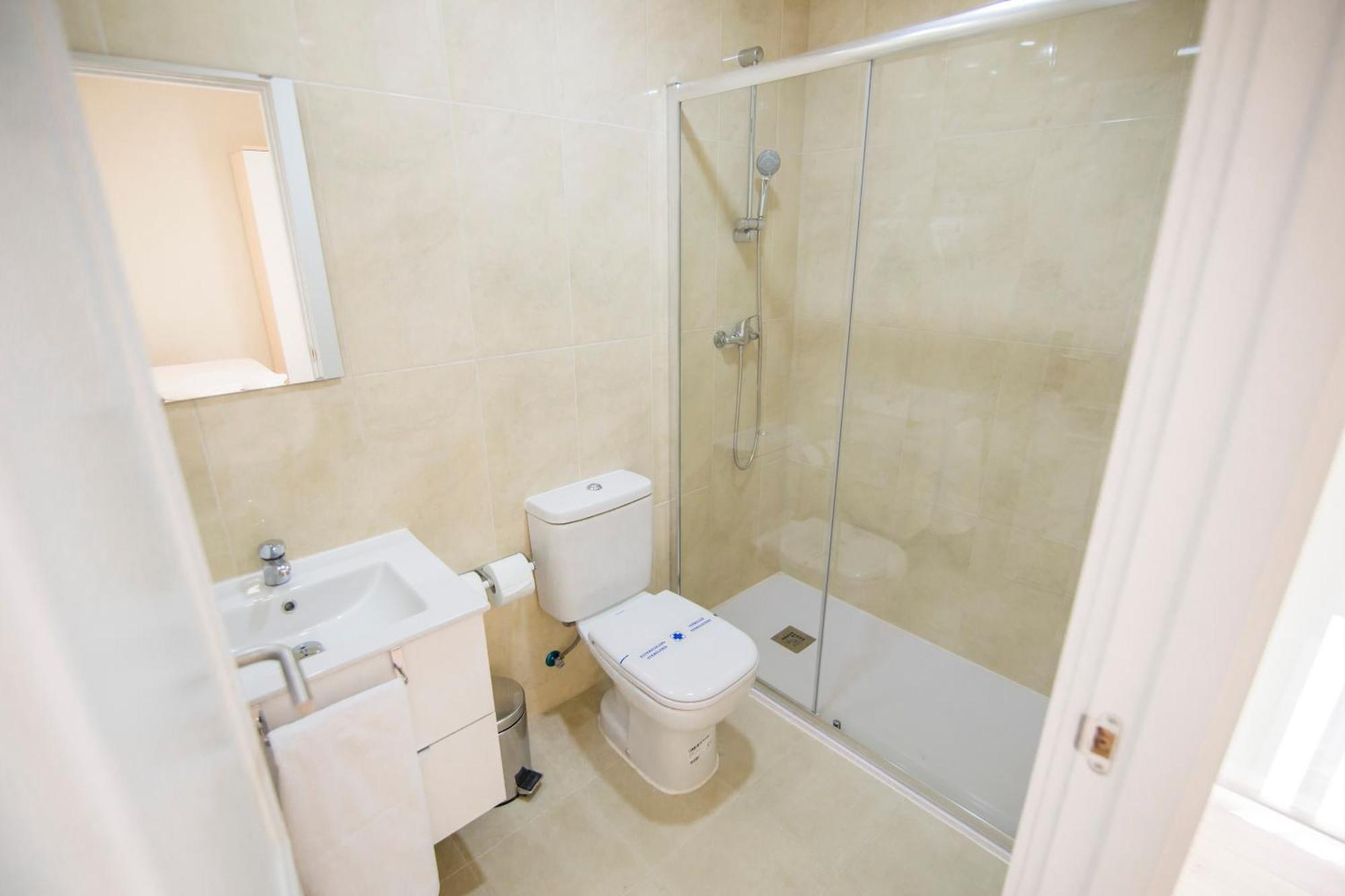 Apartamentos Plaza De Santiago - Estudios Turisticos - 1 Llave بينتو المظهر الخارجي الصورة