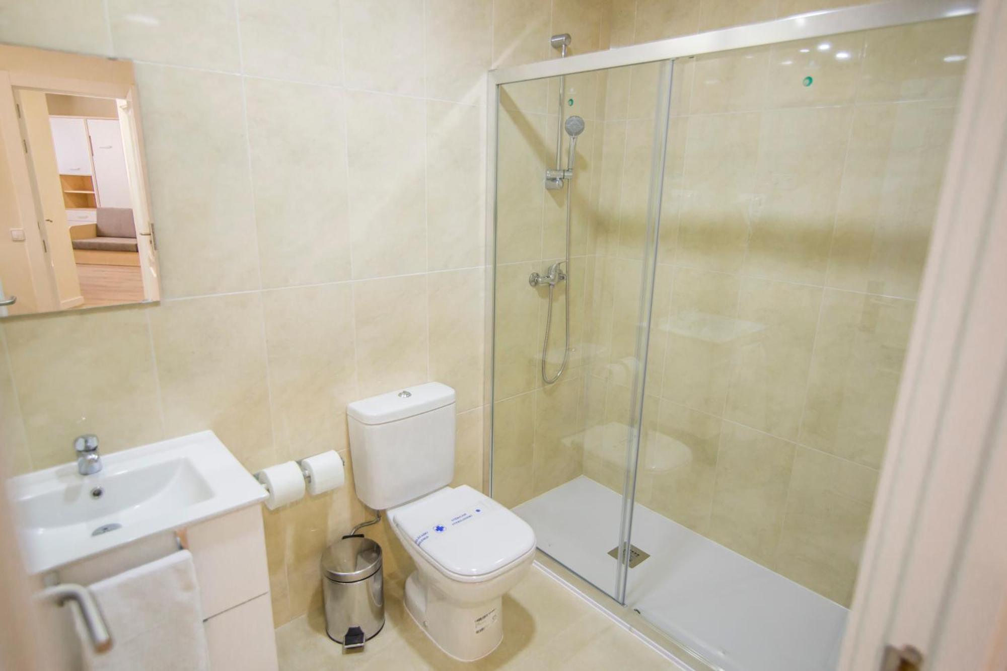 Apartamentos Plaza De Santiago - Estudios Turisticos - 1 Llave بينتو المظهر الخارجي الصورة