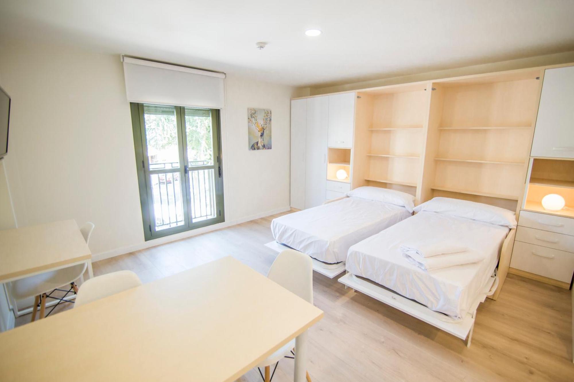 Apartamentos Plaza De Santiago - Estudios Turisticos - 1 Llave بينتو المظهر الخارجي الصورة