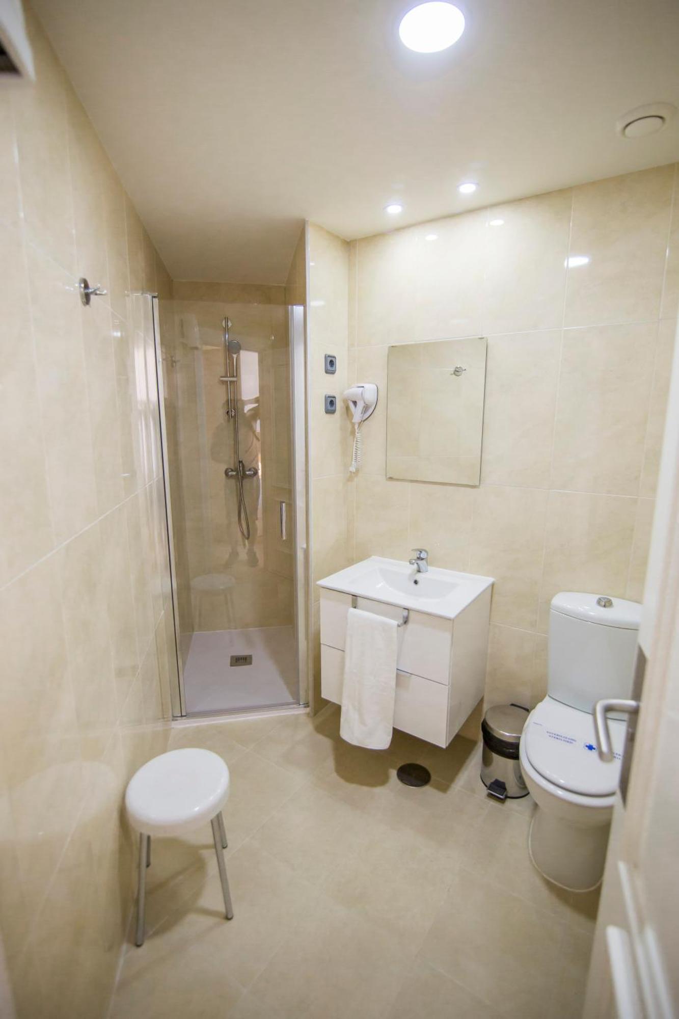 Apartamentos Plaza De Santiago - Estudios Turisticos - 1 Llave بينتو المظهر الخارجي الصورة